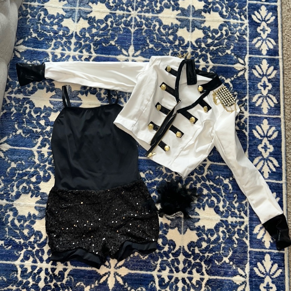 Girls dance costume size 10
